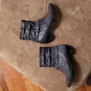 Fidji shoes bootie ankle boot leather Gray Boots 7 anthropologie +small gift 🎁